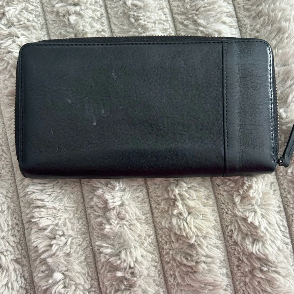 Gucci GG Marmont Zip Around Wallet Black Leather Gold Logo Continental - Picture 3 of 4